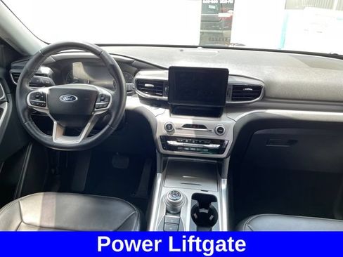 Used 2023 Ford Explorer XLT w/ Equipment Group 202A AWD/4WD image 12