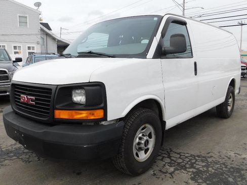 Used 2013 GMC Savana 2500 w/ Power Package image 2