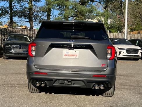 Used 2023 Ford Explorer ST w/ Equipment Group 401A image 5