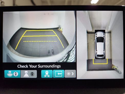 Used 2023 Honda Pilot Elite image 22