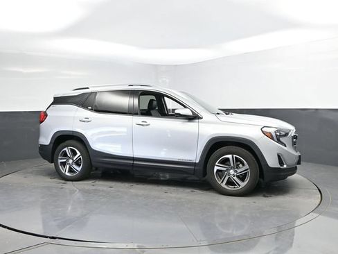 Used 2021 GMC Terrain SLT AWD/4WD image 3