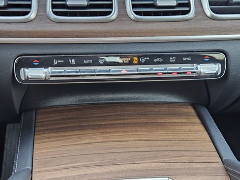 Certified 2025 Mercedes-Benz GLE 350 4MATIC image 20