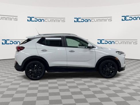 Used 2024 Buick Encore GX Sport Touring w/ Comfort Package image 9