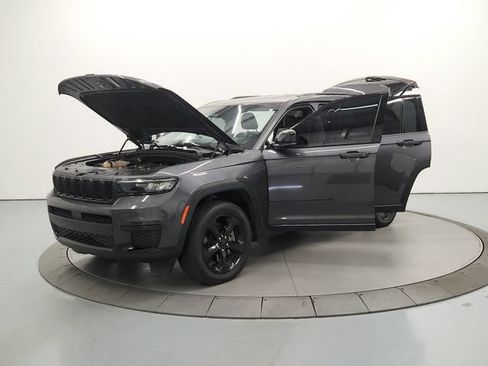 Used 2021 Jeep Grand Cherokee L Laredo AWD/4WD image 12