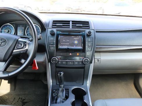 Used 2015 Toyota Camry XLE FWD image 13