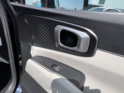 Used 2022 Kia Sorento S image 19