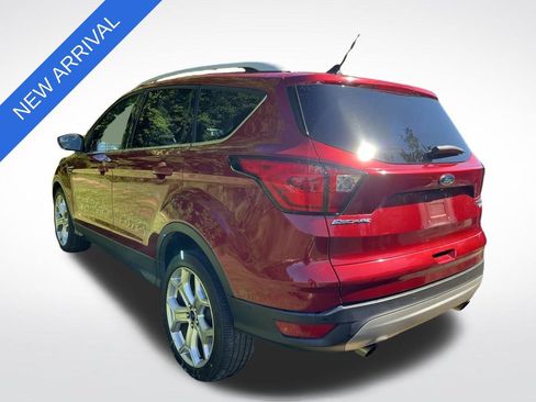 Used 2019 Ford Escape Titanium FWD image 6