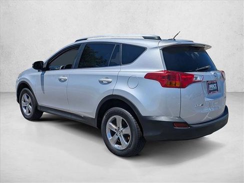 Used 2015 Toyota RAV4 XLE FWD image 8