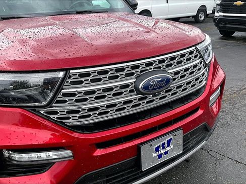 Used 2020 Ford Explorer Limited w/ Class III Trailer Tow Package AWD/4WD image 3