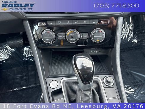 Used 2024 Volkswagen Jetta SE FWD image 15