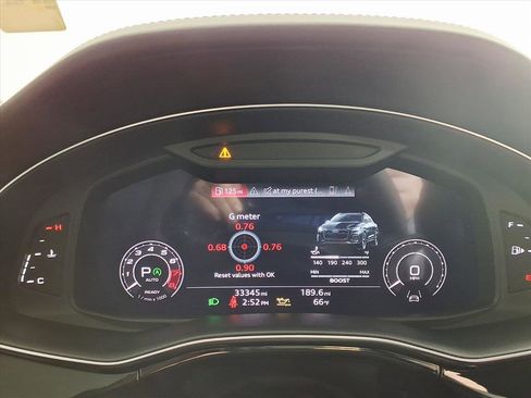 Used 2023 Audi RS Q8 image 25