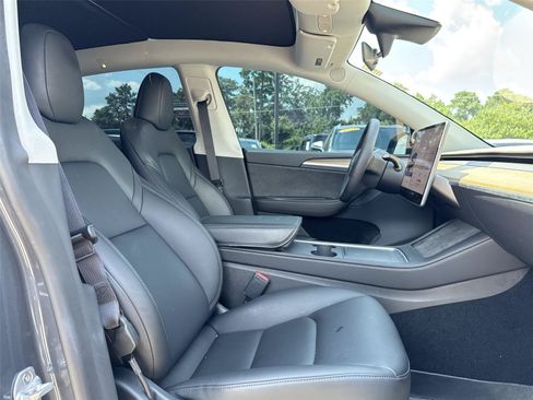 Used 2023 Tesla Model Y Long Range AWD/4WD image 19