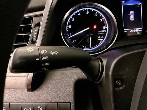 Used 2019 Toyota Camry LE w/ Convenience Package FWD image 30