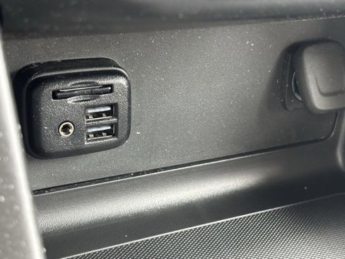 Used 2022 GMC Canyon AT4 w/ Trailering Package image 31