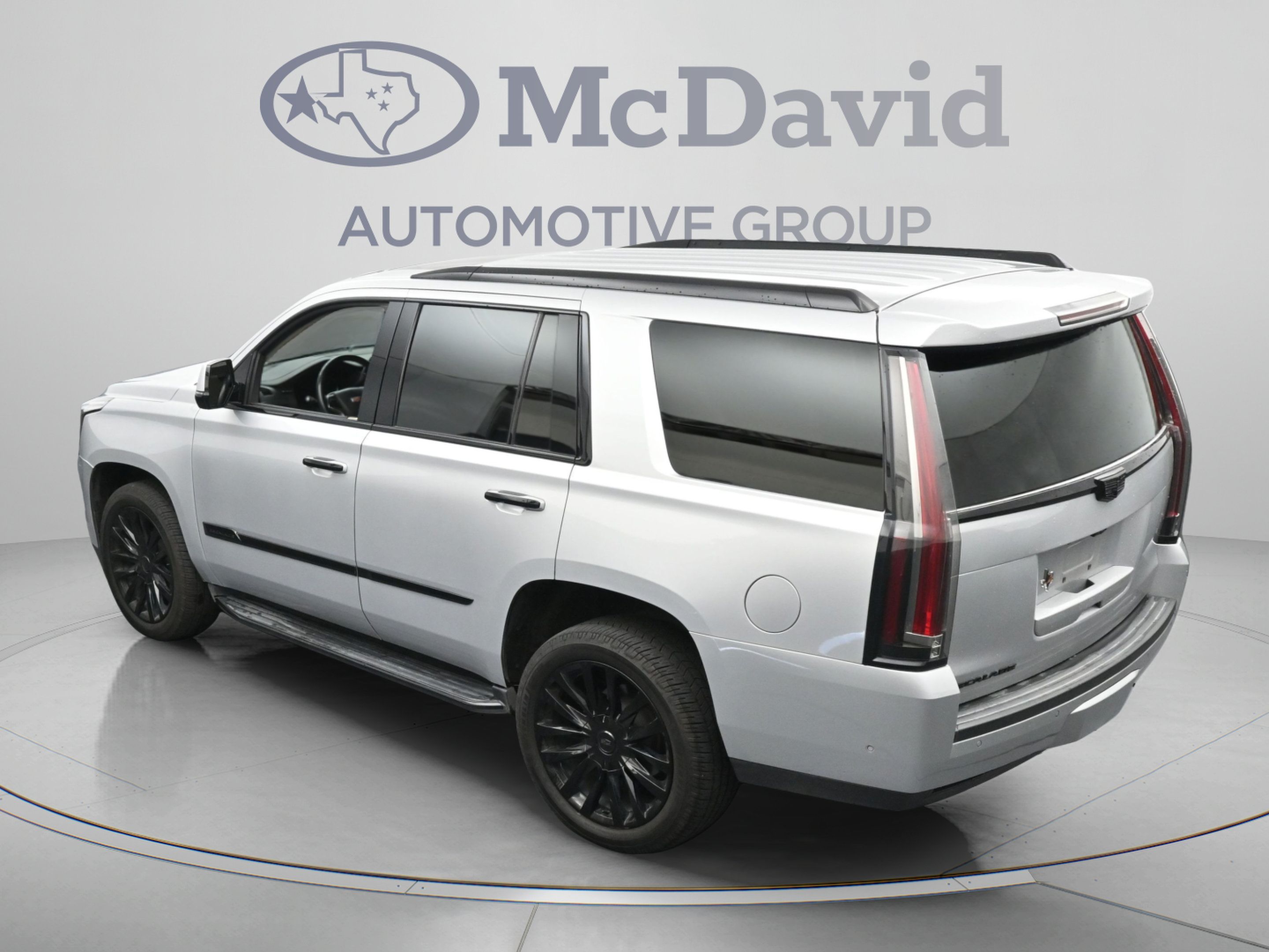 Used 2019 Cadillac Escalade Luxury w/ LPO, Radiant Package AWD/4WD image 38