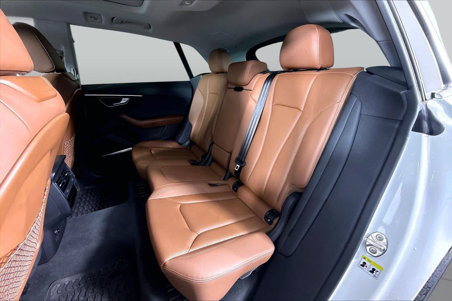 Used 2022 Audi Q8 Premium Plus AWD/4WD image 19