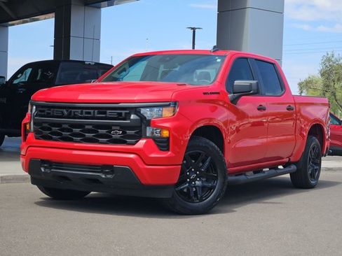 Used 2025 Chevrolet Silverado 1500 Custom w/ Turbomax Blackout Package RWD image 4