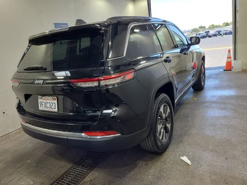 Used 2023 Jeep Grand Cherokee 4WD 4xe image 6