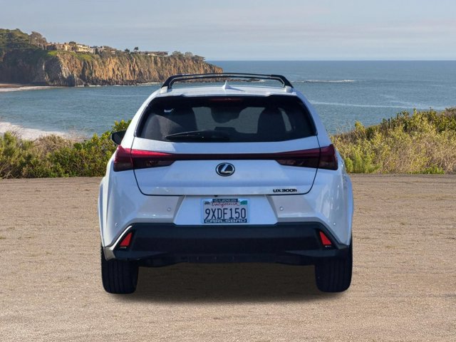 Used 2025 Lexus UX 300h FWD w/ Accessory Package (Z2) image 6