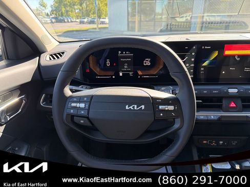 New 2026 Kia K4 EX FWD image 25