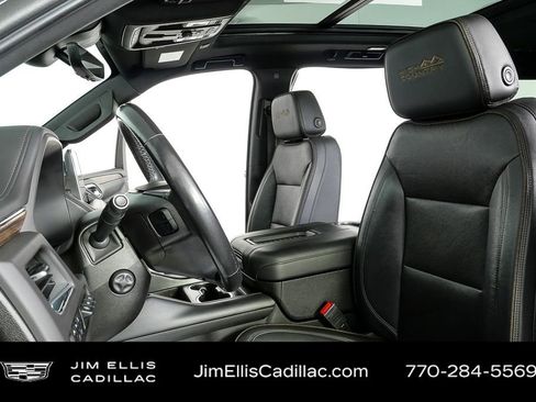 Used 2023 Chevrolet Suburban High Country w/ Premium Package 2 image 6