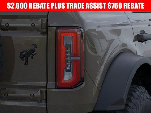 New 2025 Ford Bronco Outer Banks w/ Sasquatch Package image 23