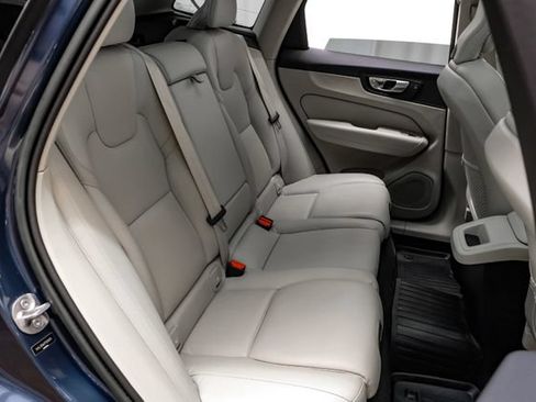 Used 2023 Volvo XC60 B5 Plus w/ Protection Package Premier AWD/4WD image 37