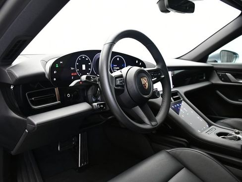 Certified 2025 Porsche Taycan AWD/4WD image 4