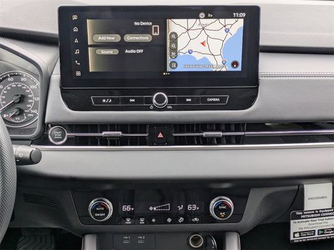 New 2026 Mitsubishi Outlander ES image 17