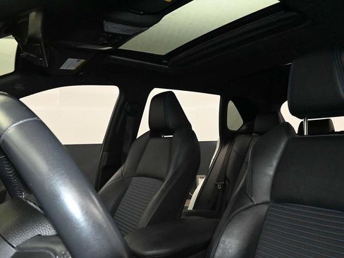 Used 2019 Toyota RAV4 XSE w/ Carpet Mat Package AWD/4WD image 11