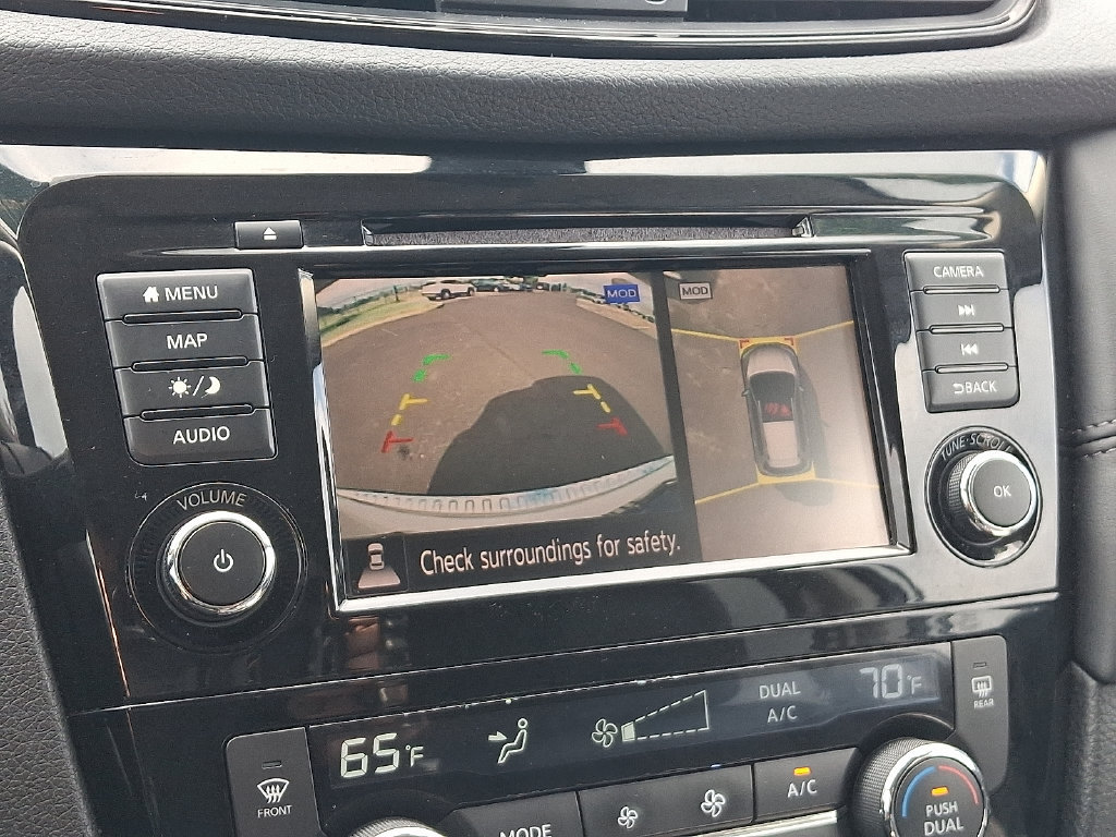 Used 2019 Nissan Rogue SL AWD/4WD image 18