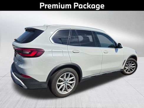 Used 2022 BMW X5 xDrive40i w/ Premium Package AWD/4WD image 6