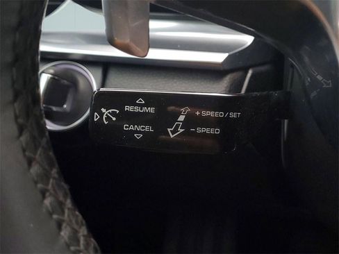 Used 2018 Porsche Panamera 4 image 19