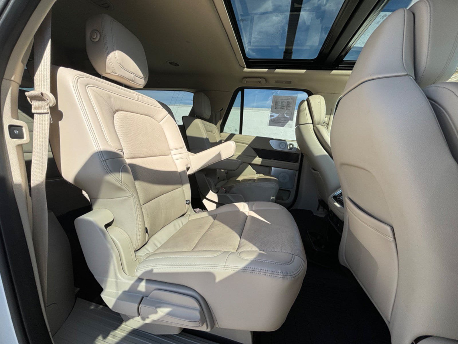 Used 2020 Lincoln Navigator L Reserve w/ Luxury Package AWD/4WD image 30