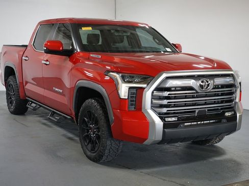 Used 2025 Toyota Tundra Limited image 3