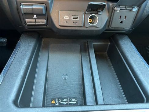 Used 2022 Chevrolet Silverado 2500 LTZ w/ LTZ Plus Package image 25