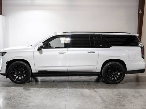 Used 2021 Cadillac Escalade ESV Sport Platinum RWD image 14