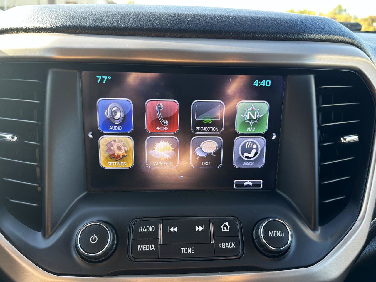Used 2018 GMC Acadia Denali w/ Technology Package AWD/4WD image 78
