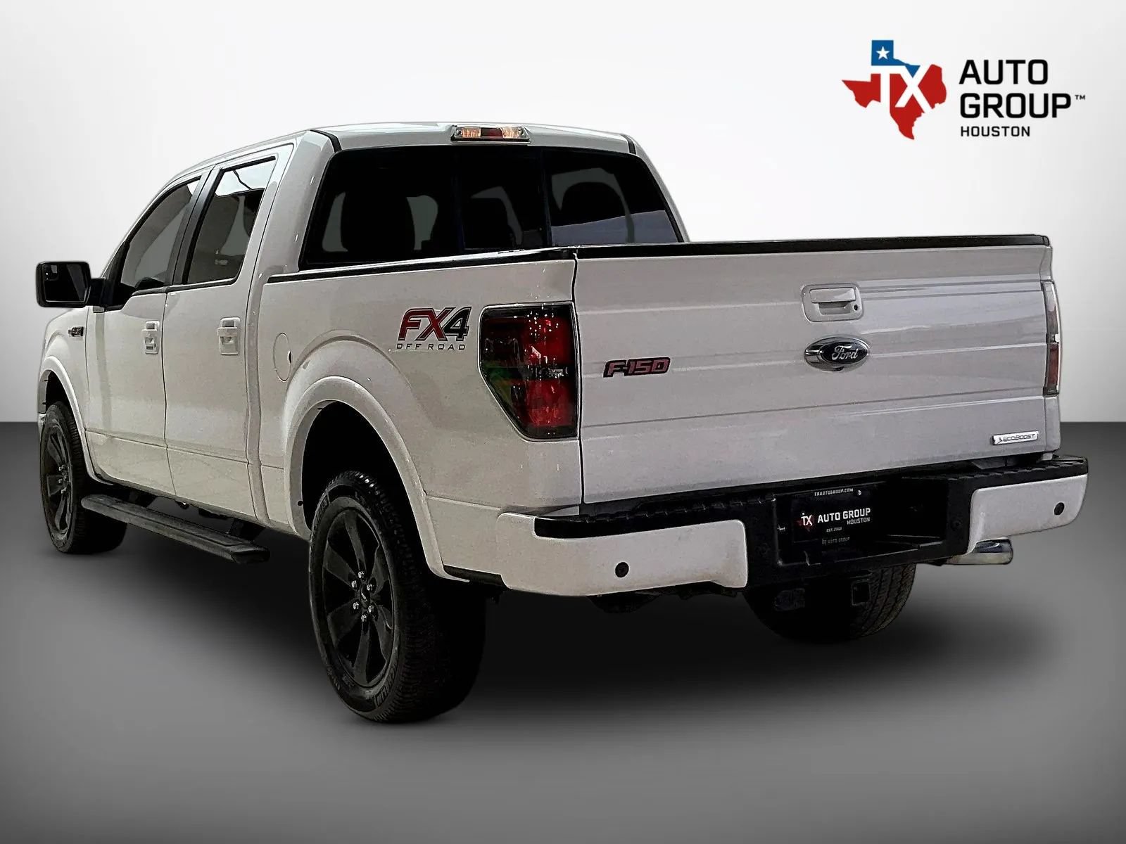 Used 2014 Ford F150 FX4 w/ Equipment Group 402A Luxury AWD/4WD image 3