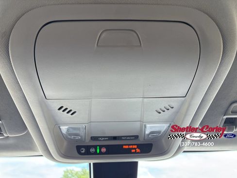 Used 2020 Chevrolet Equinox LT FWD image 20