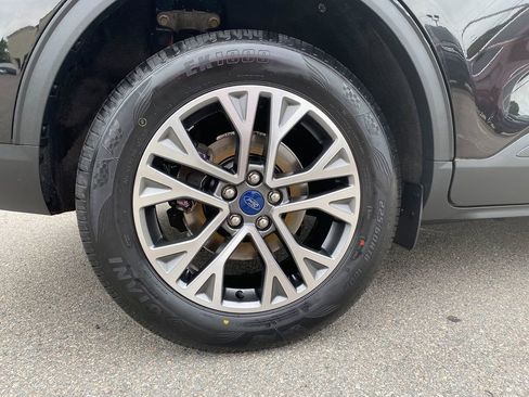 Used 2021 Ford Escape SEL image 30