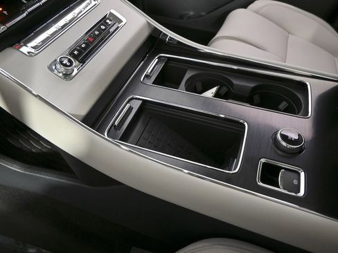 New 2026 Lincoln Aviator Reserve image 32