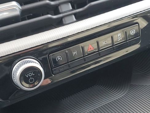 New 2026 Ford Explorer Active w/ Active Comfort Package image 18