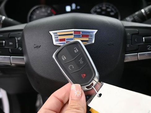 Used 2020 Cadillac XT4 Premium Luxury AWD/4WD image 35