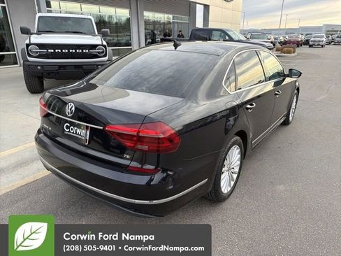 Used 2017 Volkswagen Passat 1.8T SE w/ SE Lighting Package image 7