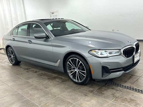 Used 2023 BMW 540i xDrive w/ Premium Package image 6