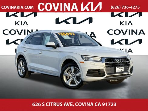 Used 2020 Audi Q5 2.0T Premium w/ Convenience Package image 1