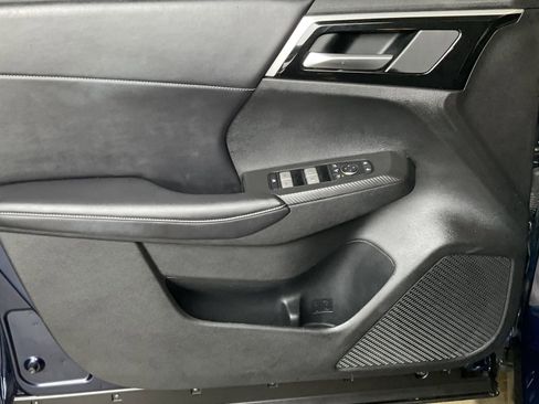 Used 2024 Mitsubishi Outlander SE Black Edition image 29