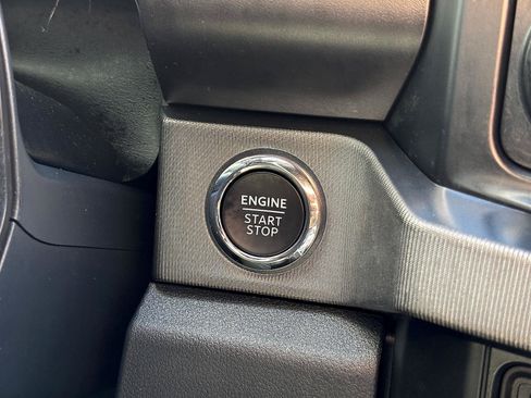 Used 2024 Ford F350 Platinum AWD/4WD image 21