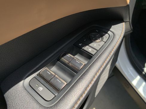 Used 2023 Lexus RX 350 Premium w/ Accessory Package AWD/4WD image 15